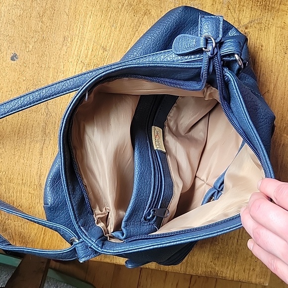 🍀Blue vinyl MultiSac crossbody shoulder hobo bag - Picture 4 of 10